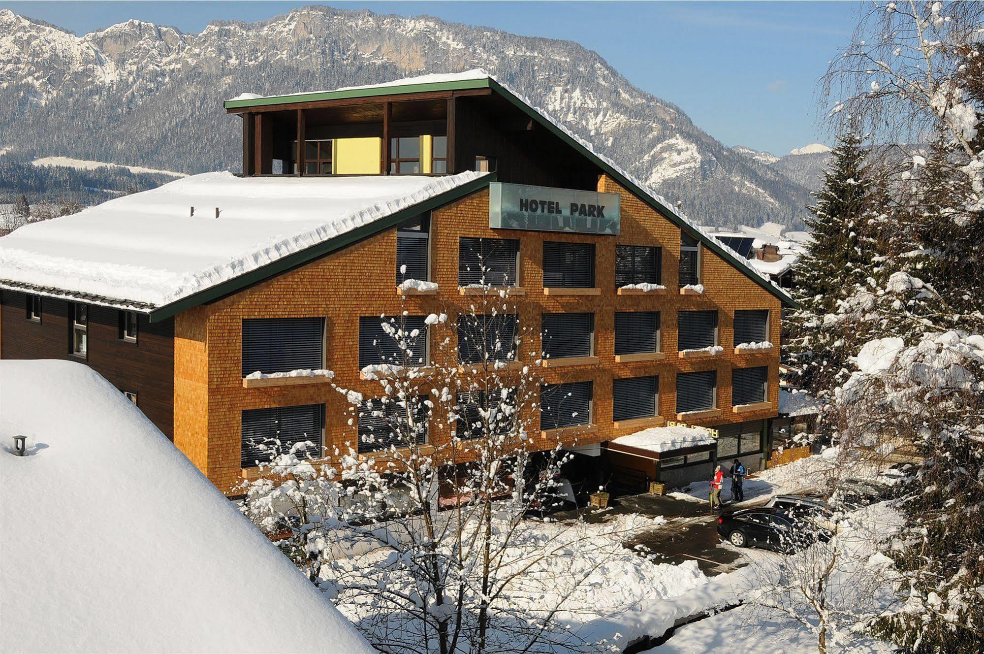 Hotel Park St. Johann in Tirol Extérieur photo