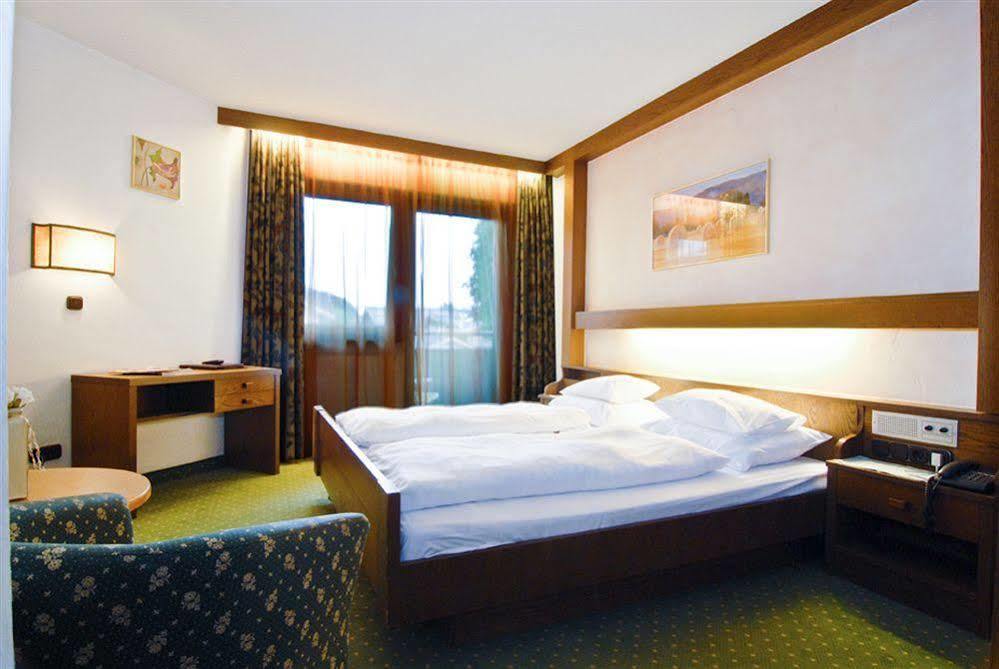 Hotel Park St. Johann in Tirol Extérieur photo